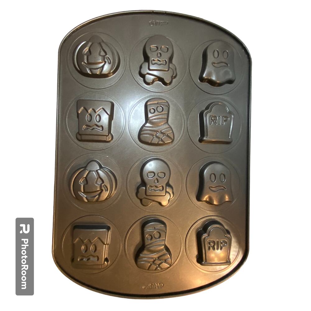 Wilton Halloween Baking Pan Cookies 6 Designs Bakeware Pumpkin Ghost Mummy
